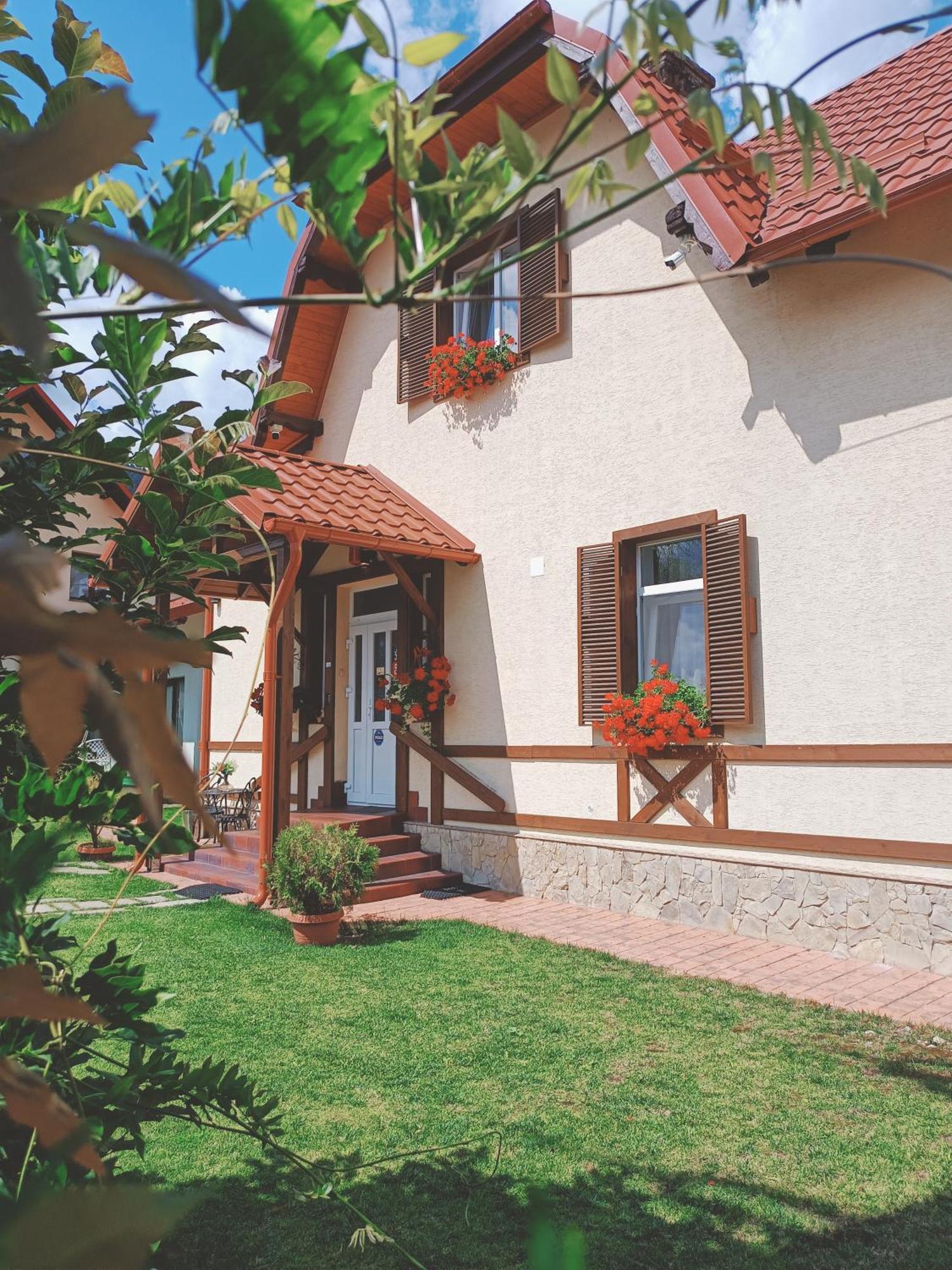 קאמפולונג מולדובנסק Residence Rooms Bucovina מראה חיצוני תמונה