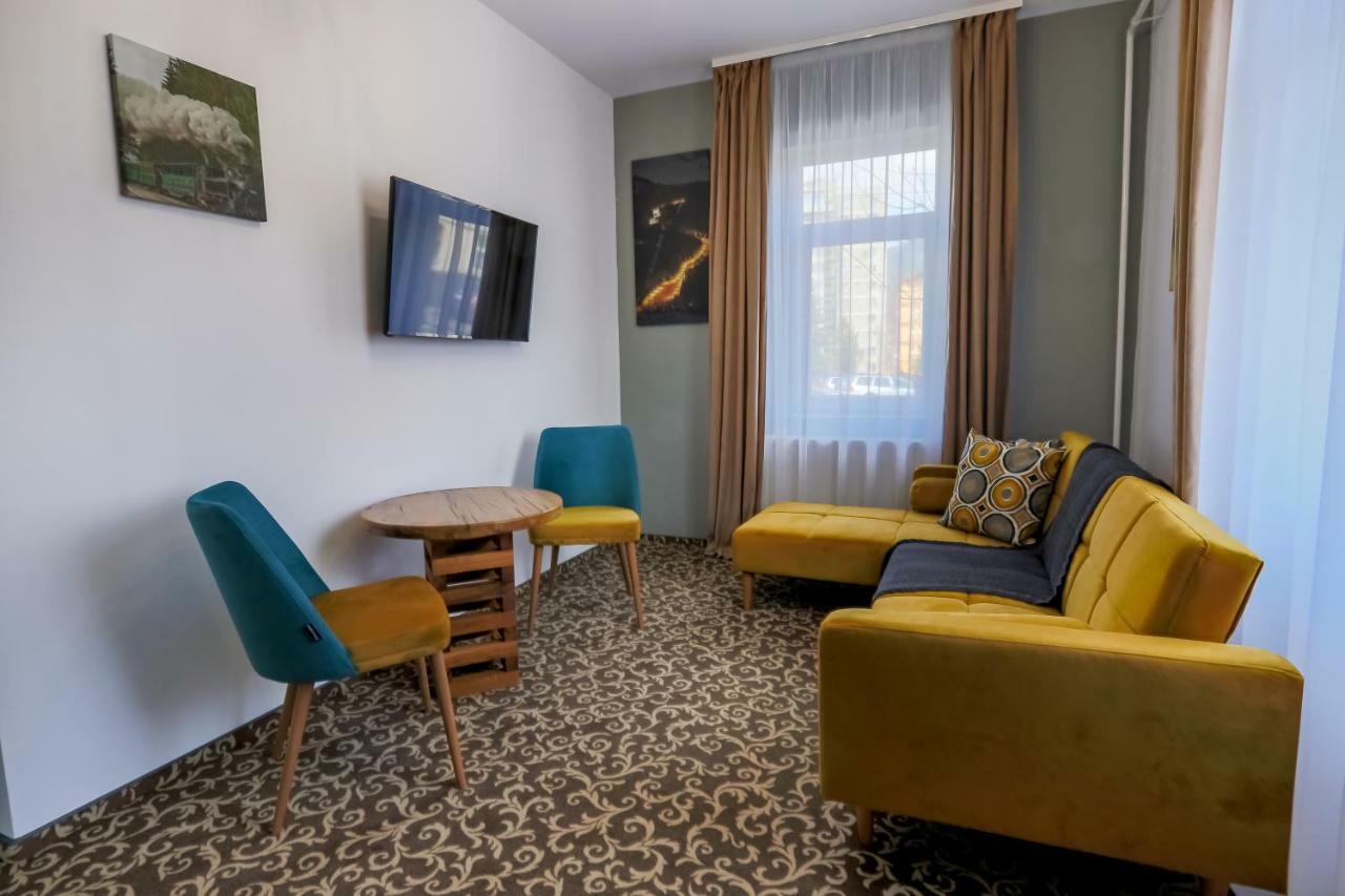 קאמפולונג מולדובנסק Residence Rooms Bucovina מראה חיצוני תמונה